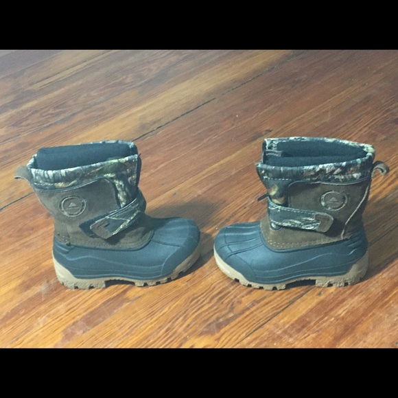 Ozark Trail Other - NWOT Toddler Camo Winter Boot